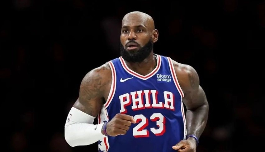 Nisja e bujshme e LeBron James te Philadelphia 76ers, shkëlqim i menjëhershëm në parket