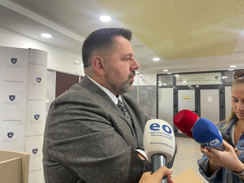 Bllokimi i AKI-së, Berisha bën thirrje urgjente për dialog mes partive: Të shmangim zgjedhjet e reja