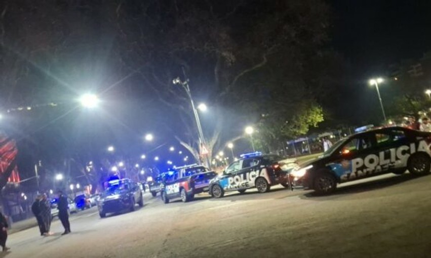 Dhunë dhe kaos në Argjentinë: Përleshja masive mes tifozëve lë 12 të plagosur