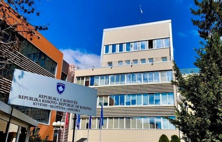 Agjenda e Kuvendit: Tri komisione parlamentare mblidhen sot për çështje kyçe