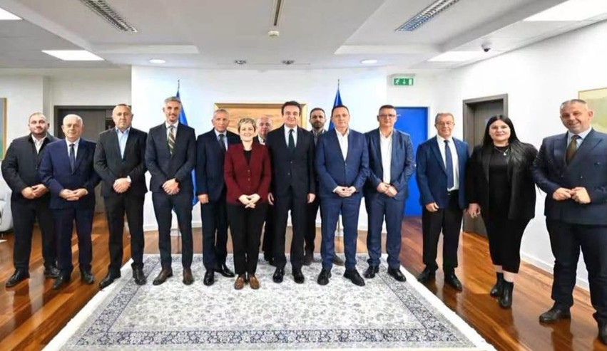 Bashkim historik në Serbi: Tetë subjekte politike shqiptare garojnë me një listë të vetme në zgjedhjet e 25 tetorit