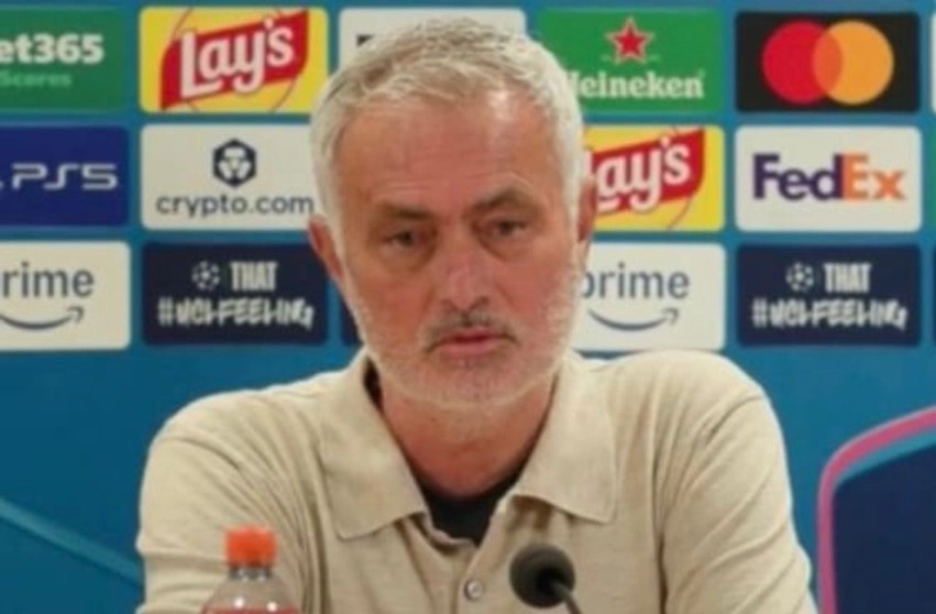 Mourinho 'mbyllet' para duelit me Romën: Refuzon të komentojë polemikat e La Ligas