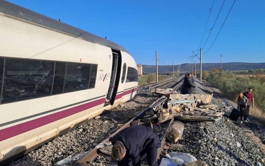 “Skenë apokaliptike”: Dëshmia rrëqethëse e pasagjeres pas përplasjes fatale të trenave në Spanjë