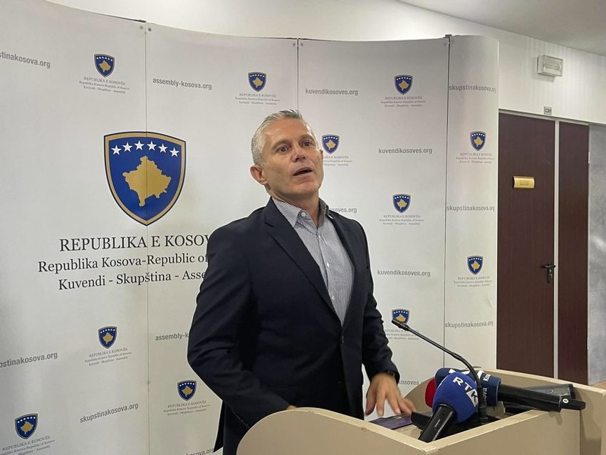 AAK kërkon seancë të jashtëzakonshme për ndryshimin e ligjit të Dhomave të Specializuara