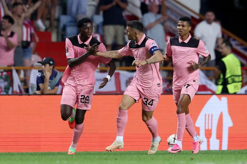 Magjia e shqiptarëve në Evropë: Xhaka hero në shtesë për Sunderlandin, Jashari shkëlqen me Milanin