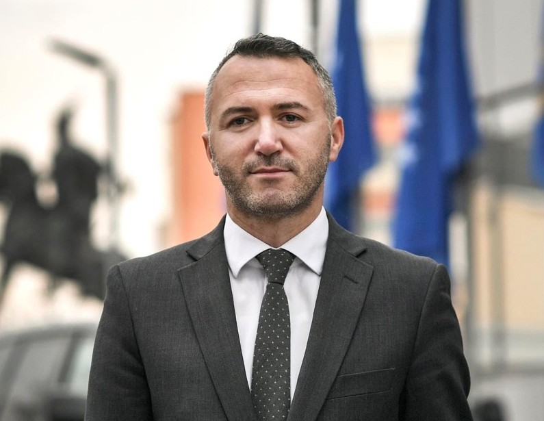 Zulfaj jep alarmin: Zgjedhjet e reja rrezikojnë rreth 90 milionë euro fonde për Kosovën