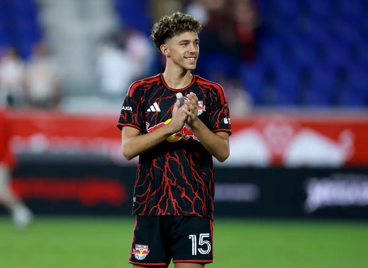Talenti me rrënjë shqiptare magjeps CNN-in: Adri Mehmeti shihet si e ardhmja e futbollit amerikan