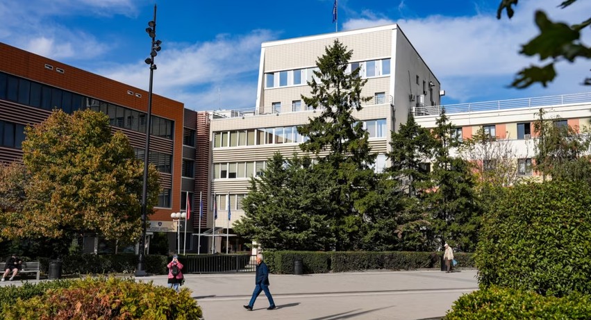 Partitë pa marrëveshje për presidentin e ri teksa afati po soset
