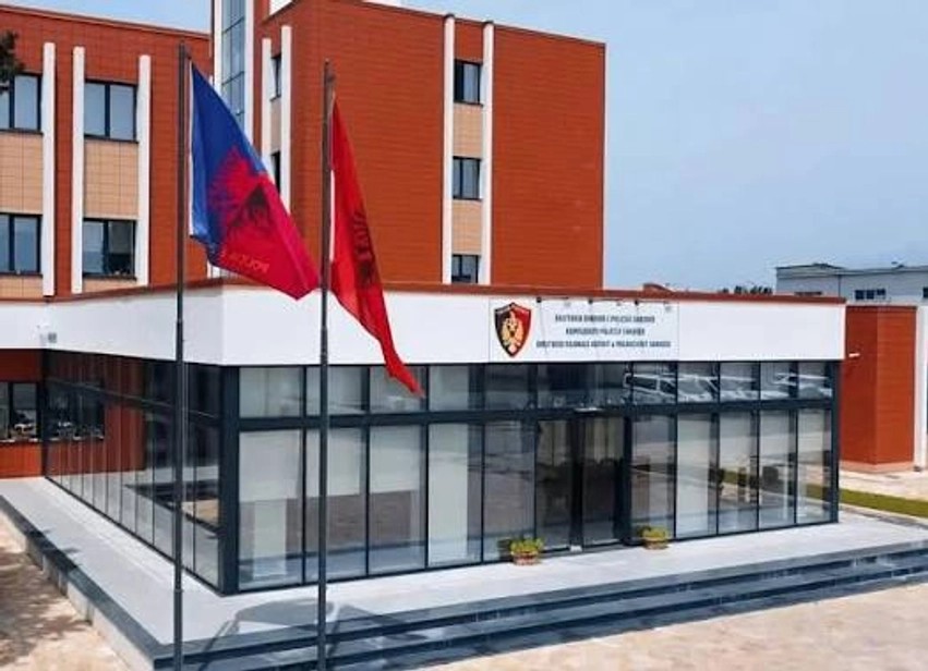 Operacioni 'Transit 4' në Shkodër: Kapet 23-vjeçari që po trafikonte shtatë emigrantë drejt Malit të Zi