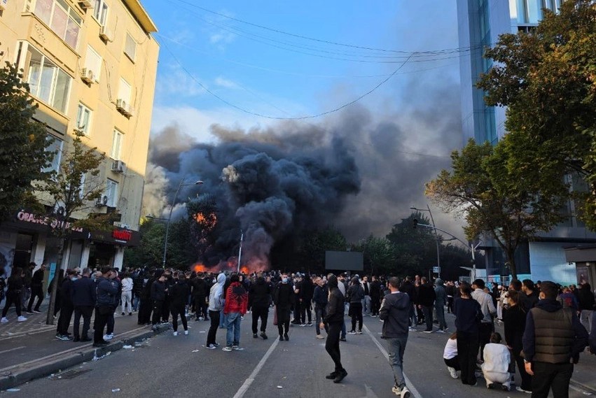 Bilanci i rëndë i protestave në Tiranë, kreu i Policisë: 71 efektivë të lënduar gjatë tri ditëve të fundit