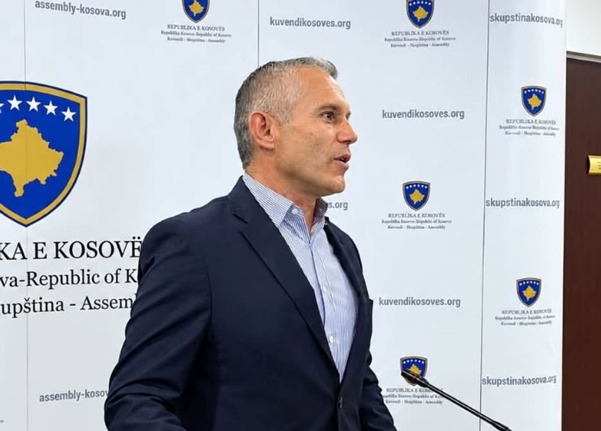 Zgjedhjet në Serbi, Burim Ramadani u bën thirrje shqiptarëve të Luginës: Dilni masivisht në votime