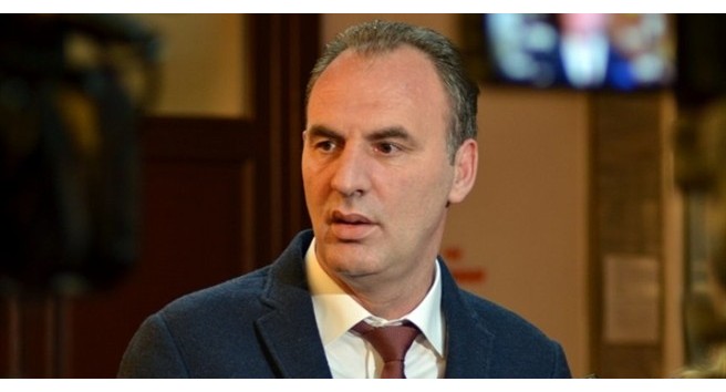 Limaj: Zgjedhjet e parakohshme janë ikje nga përgjegjësia për mbrojtjen e ish-krerëve të UÇK-së