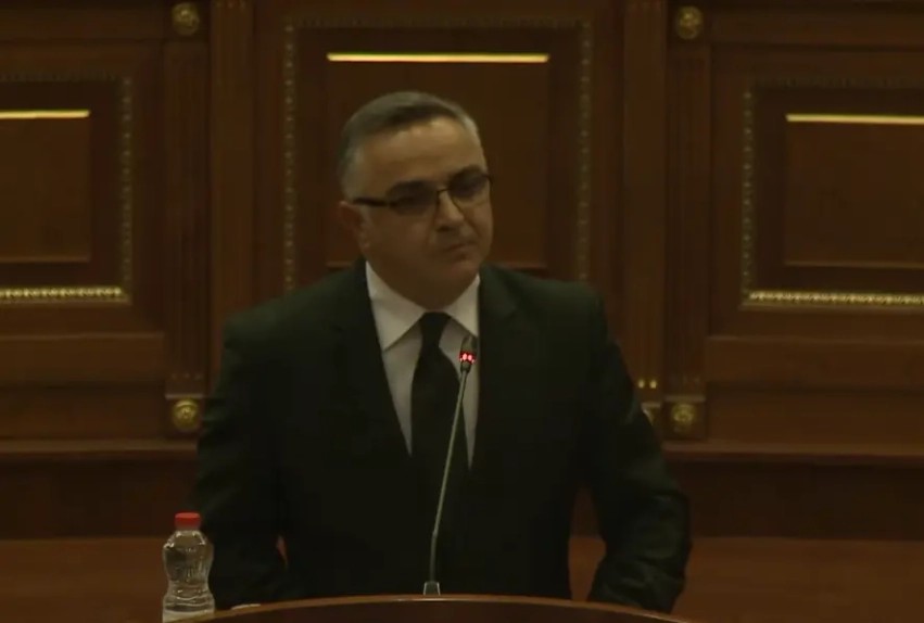 Tragjedia në Pejë, deputeti Tahiri kërkon dorëheqje dhe llogaridhënie institucionale: Ngushëllimet nuk mjaftojnë