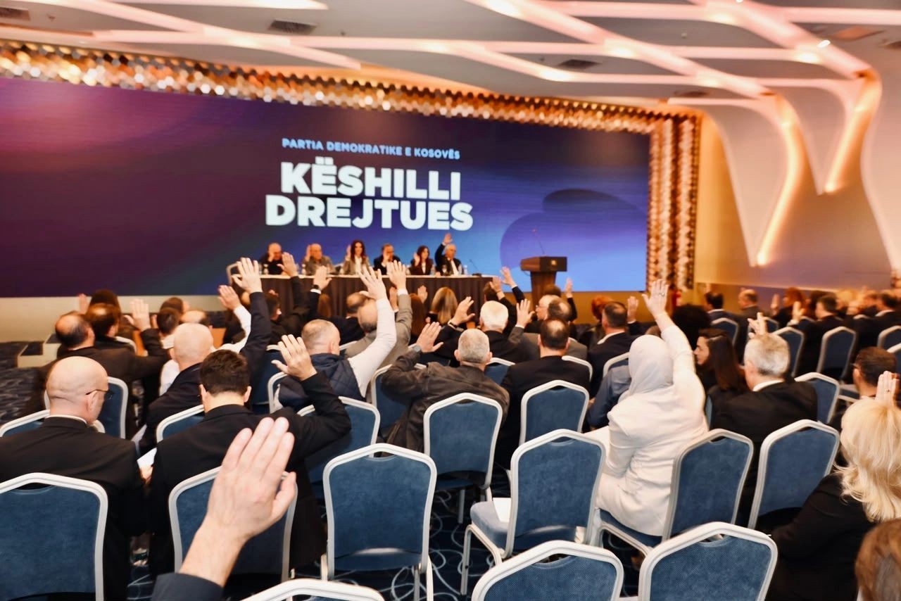 PDK kërkon ndryshimin e ligjit për Dhomat e Specializuara dhe mbështetje financiare për mbrojtjen