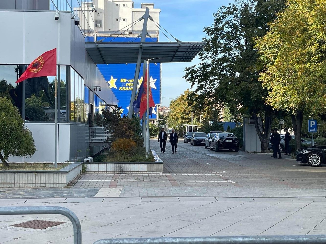 Diskutime në Ekzekutiv: Kurti pret në takim Hamzën dhe Ramën për nismën e Specializuara