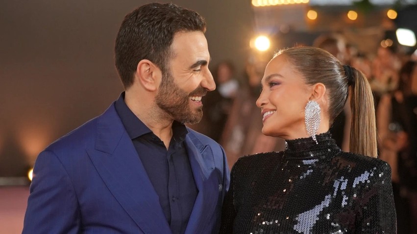 Nga skena në jetën reale? Jennifer Lopez dhe Brett Goldstein në qendër të aludimeve për romancë