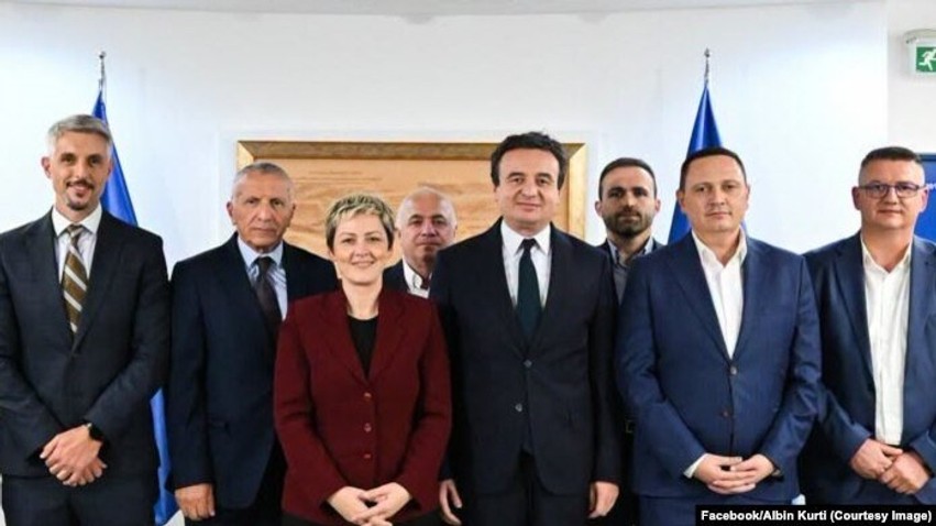 Bashkimi historik në Luginë: Kurti bëhet faktor kyç për unifikimin e partive shqiptare përballë Beogradit