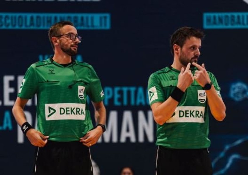 Vëllezërit Bujupi shkëlqejnë në arenën evropiane, drejtojnë përballjen e tensionuar që mbyllet pa fitues