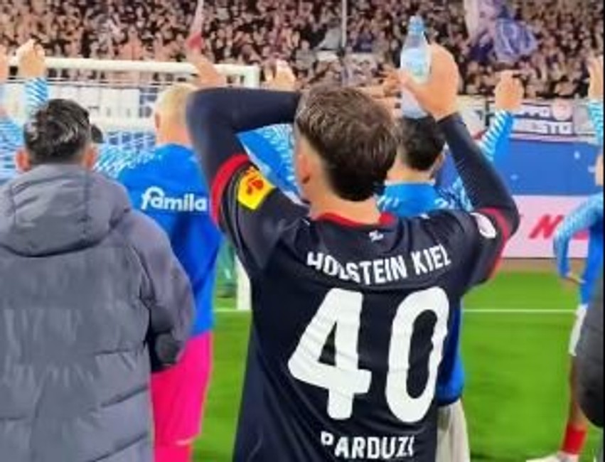 Forma e shkëlqyer e Leon Parduzit, Holstein Kiel ndal hovin e Hertha Berlinit